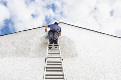 Peinture extérieure à Gâprée — façades et ravalement